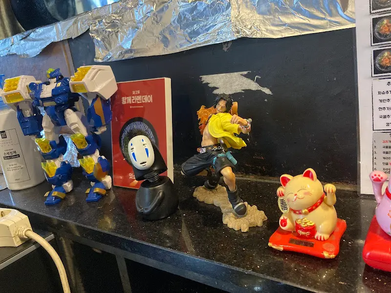 잇쇼니라멘 내부 장식