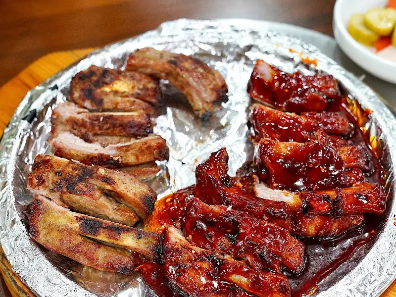 소금구이와 양념구이 반반 등갈비