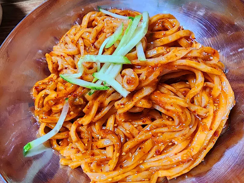 칼비빔국수