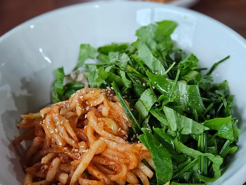 푸짐한 보리밥 비빔 재료