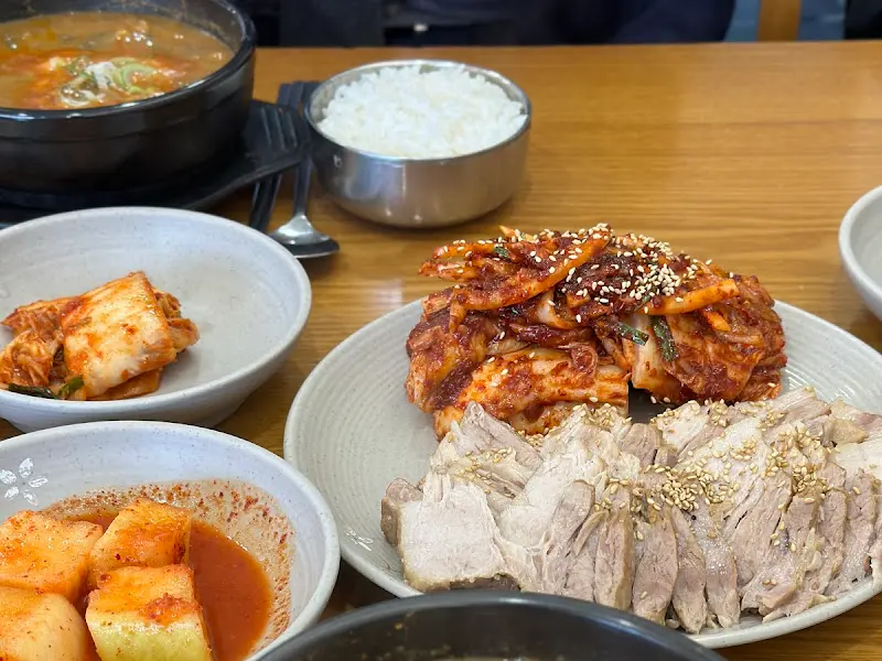 푸짐한 보쌈 한 상 차림