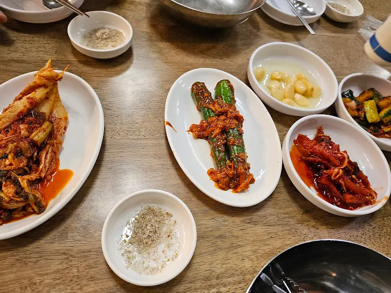 정갈한 곁들임 찬