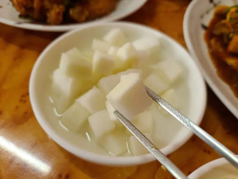 직접 만든 치킨무