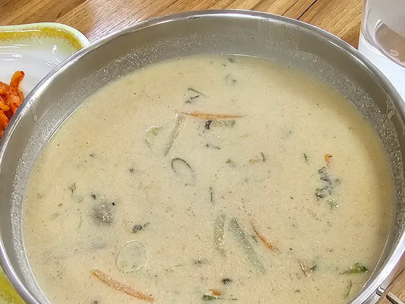 도토리임자탕 국물