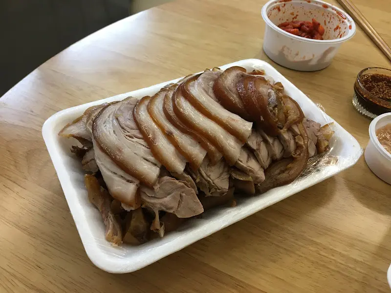 먹음직스러운 족발