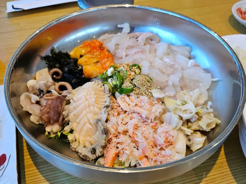 다채로운 해산물 한 상