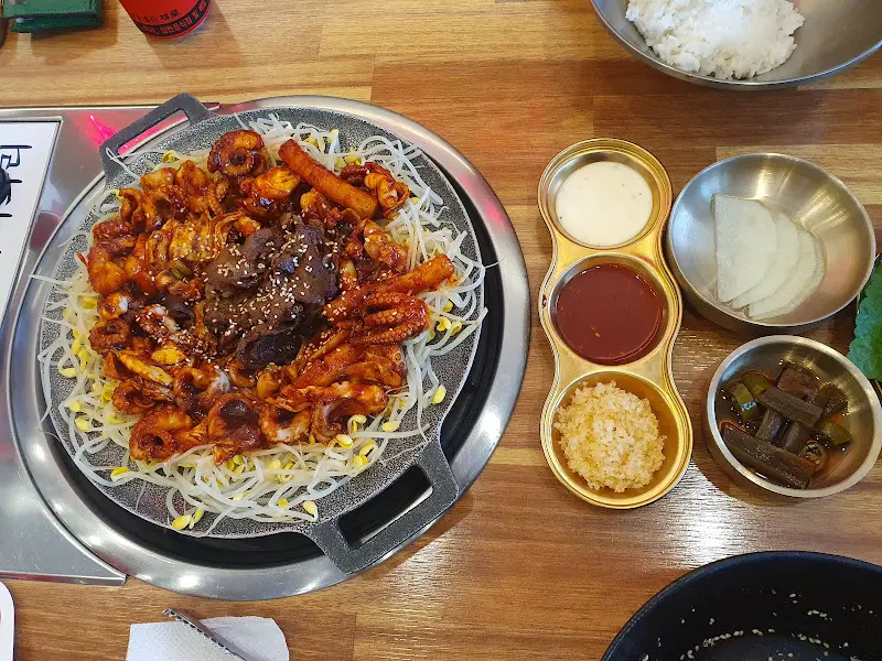 쭈꾸미 한 상 차림