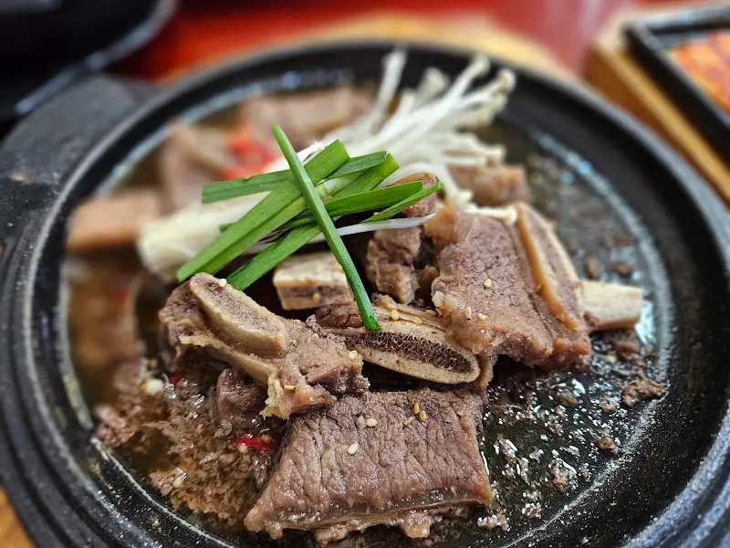 윤기가 흐르는 소갈비찜