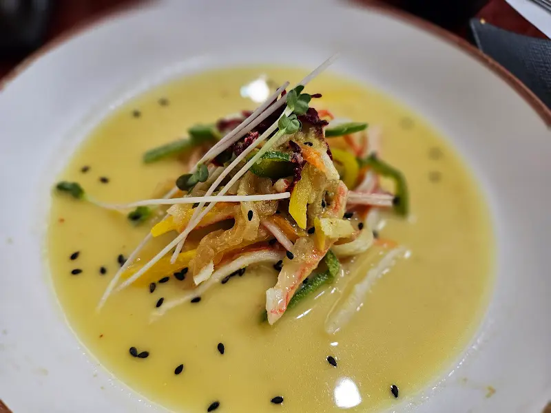 입맛을 돋우는 샐러드