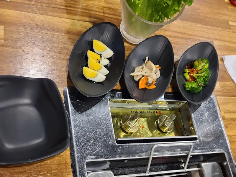 깔끔하게 차려진 밑반찬