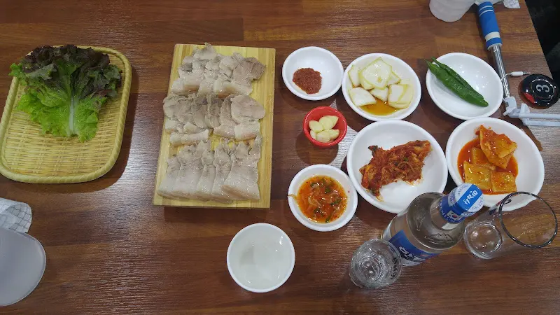 푸짐한 보쌈 한 상