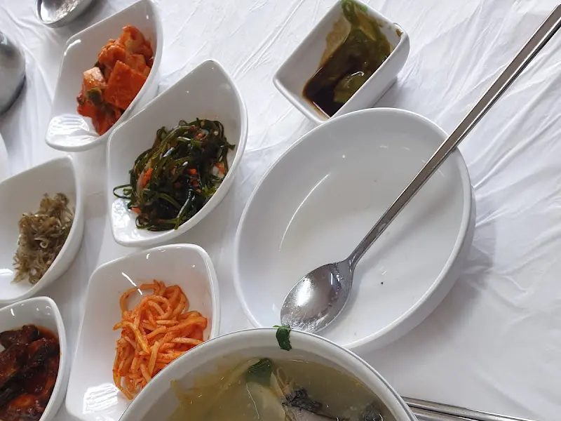 다양한 밑반찬 클로즈업