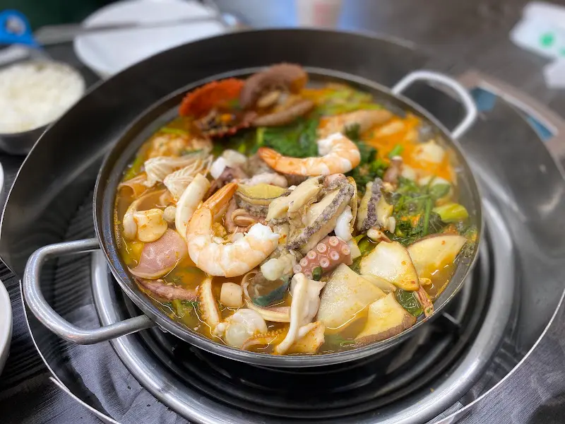 해물탕 속 해산물