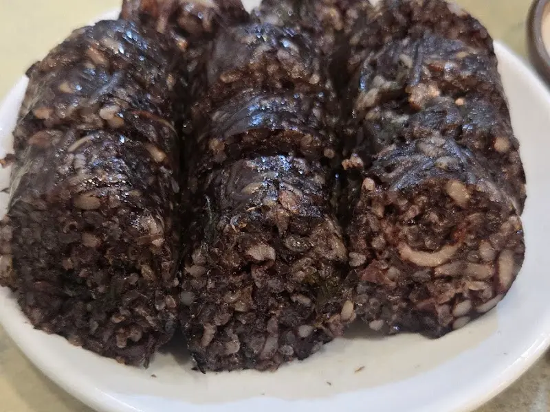 이북식 찹쌀순대 근접샷