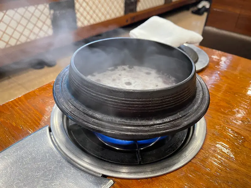 가마솥밥이 지어지는 모습