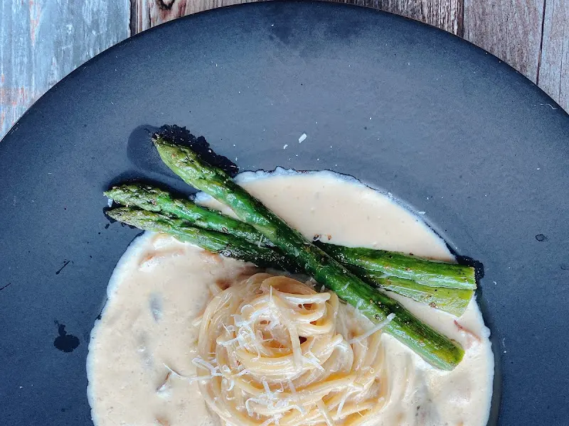 철원 쌀롱 외부 테이블