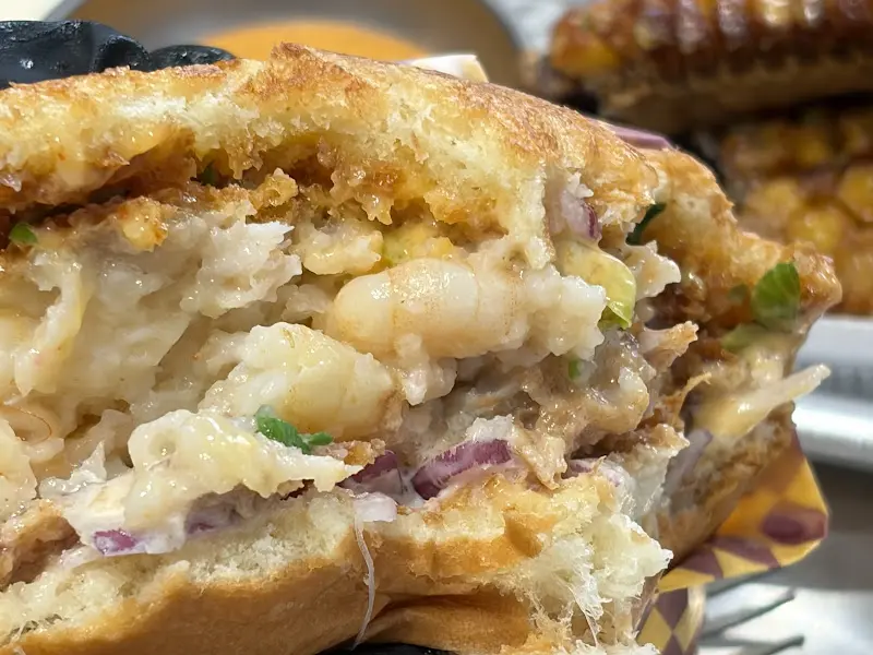 빅 쉬림프 OG 버거 단면