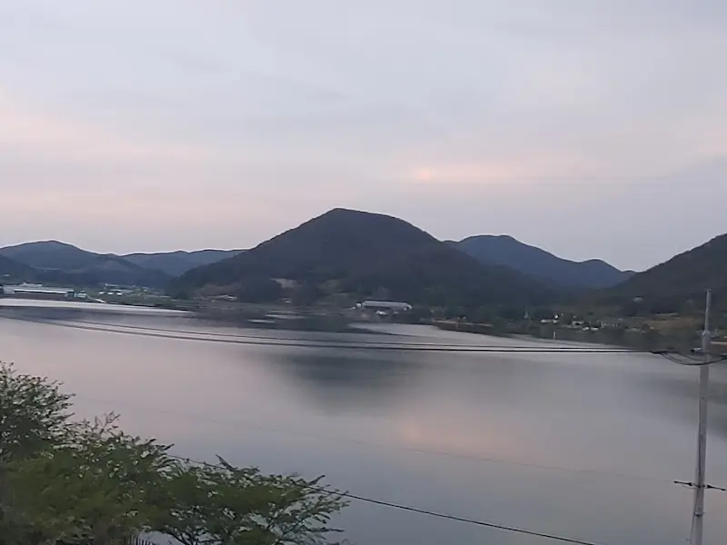 저수지 풍경