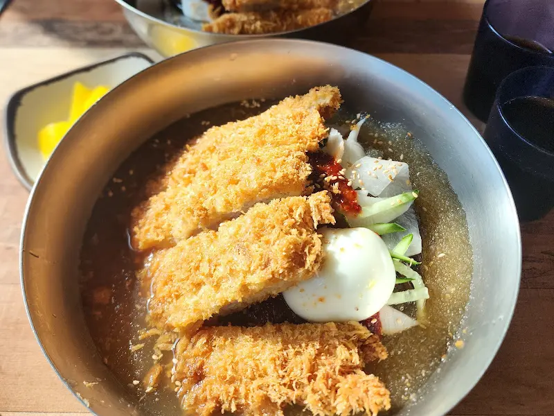 돈냉면 클로즈업 사진