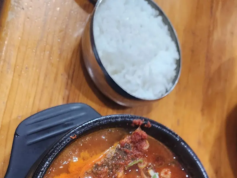 윤기가 흐르는 흰 쌀밥