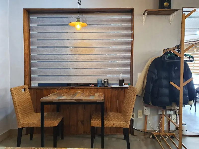 리븨에뜨 내부 테이블