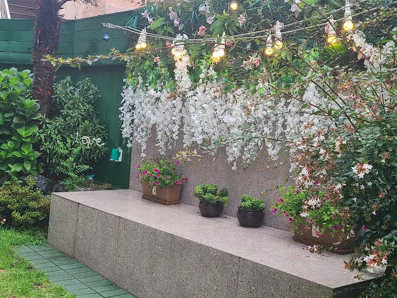 정원이 아름다운 솜씨반상 야외 공간