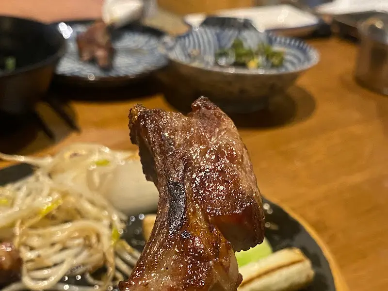 잘 구워진 양고기