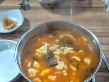 속 풀리는 일미해장국, 혼밥러의 따뜻한 구미 지역 맛집 탐방기