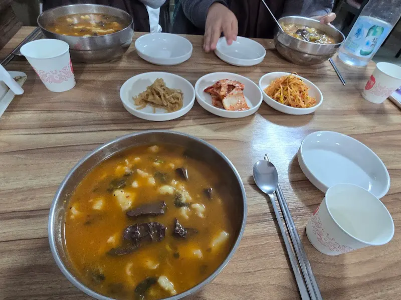 일미해장국 테이블 세팅