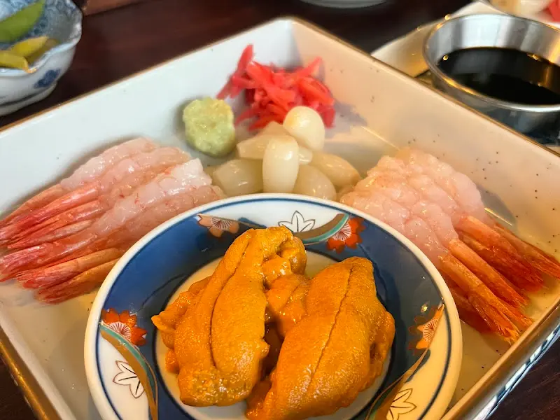 우니 단새우 한 상차림