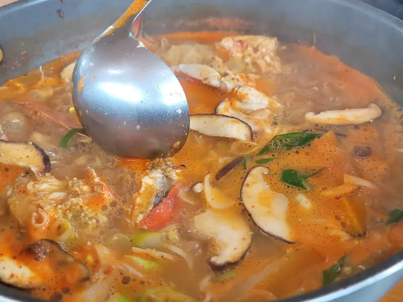 보글보글 끓는 꽃게탕