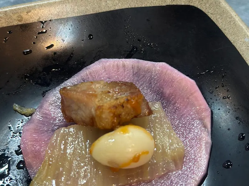 고기와 곁들여 먹는 다양한 밑반찬