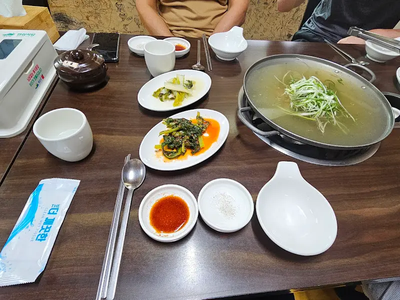 기러기 칼국수 한상차림