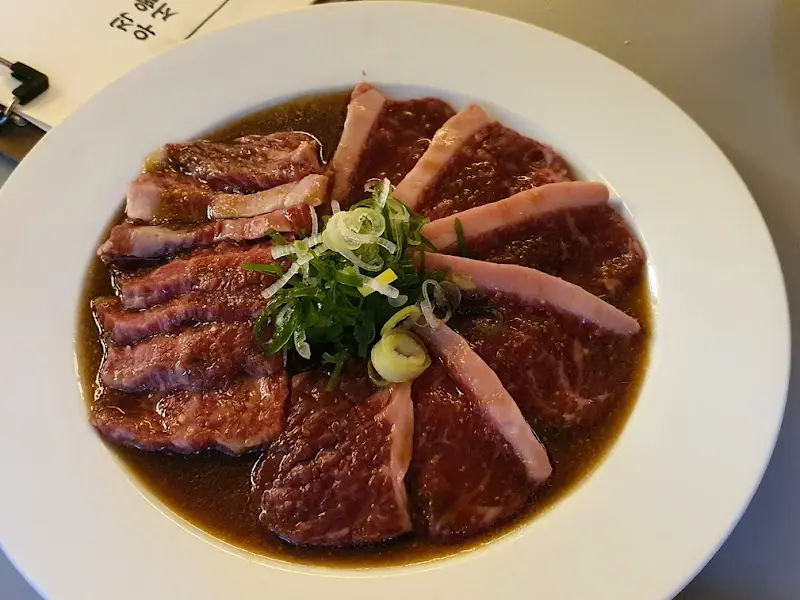 촉촉하게 양념에 적셔진 소고기