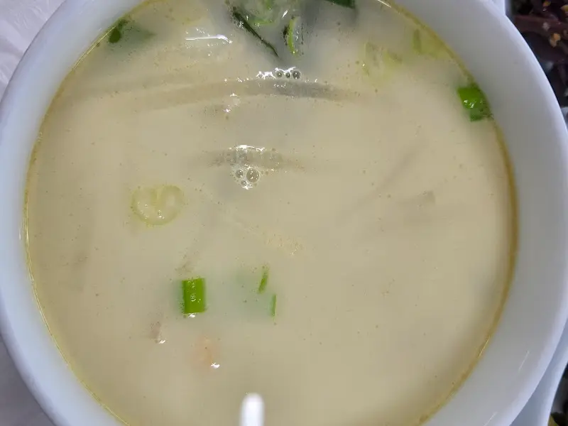 뽀얗고 진한 황태국