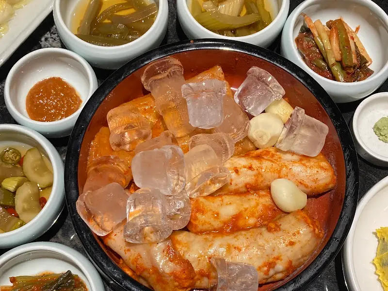 다양한 기본 반찬들