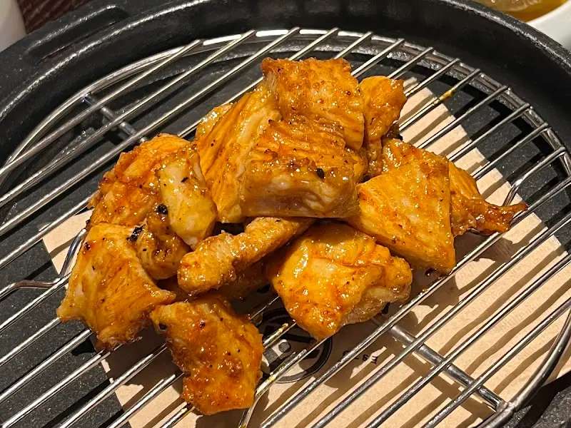 불판 위에서 익어가는 대창