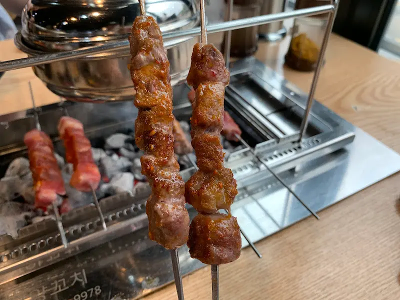 잘 구워진 양꼬치