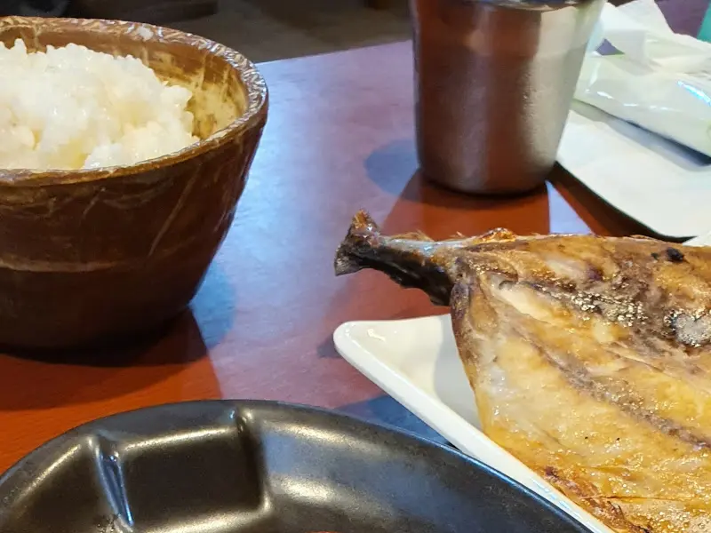 윤기가 자르르 흐르는 밥