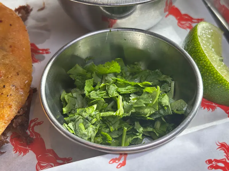 비리아 타코와 콘소메