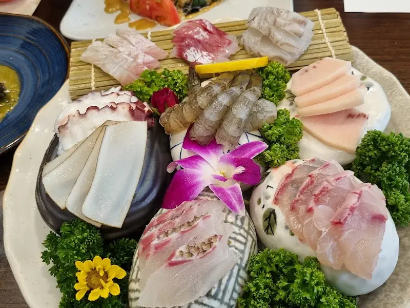 다채로운 숙성회 모듬