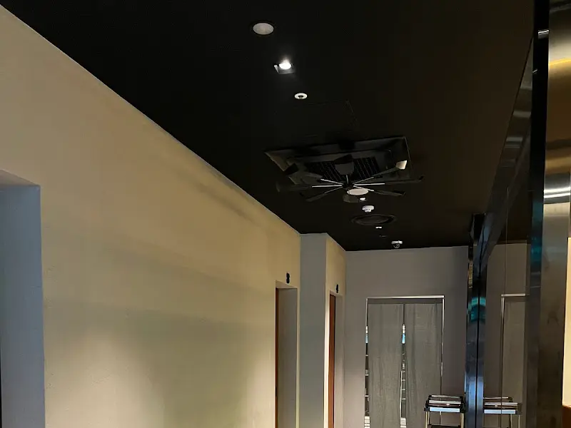 스시겐 입구 천장