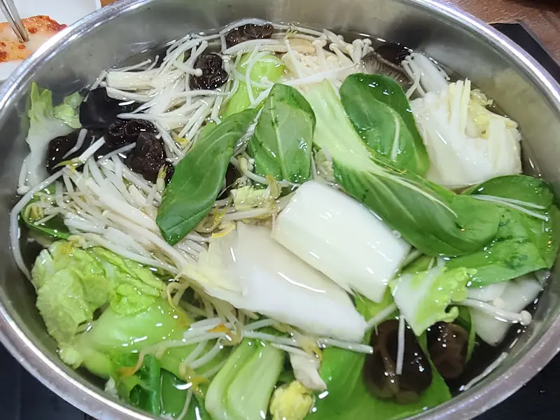 푸짐한 샤브샤브 재료