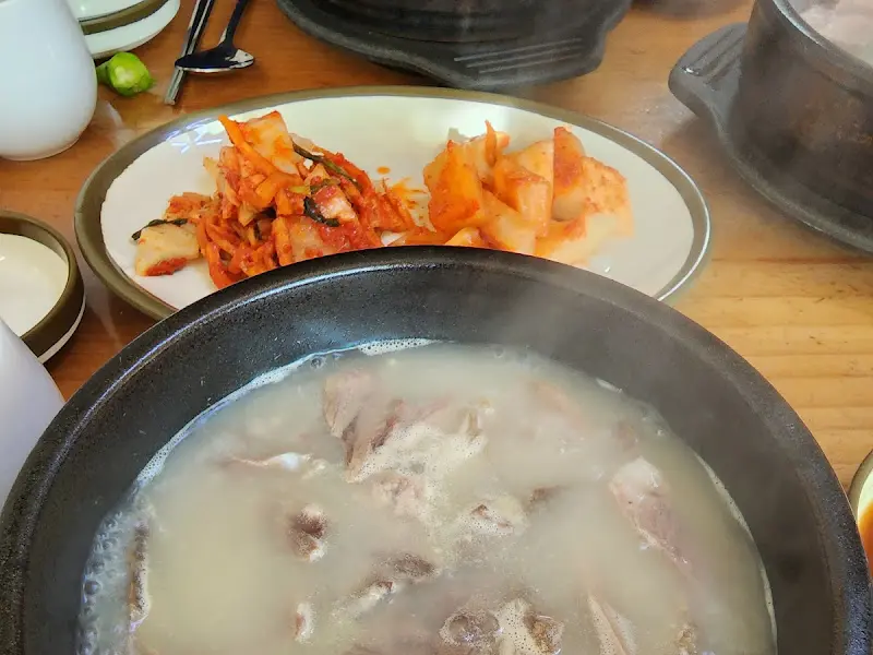 소머리국밥과 깍두기