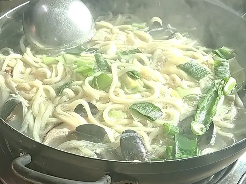 세엄마 칼국수 메뉴