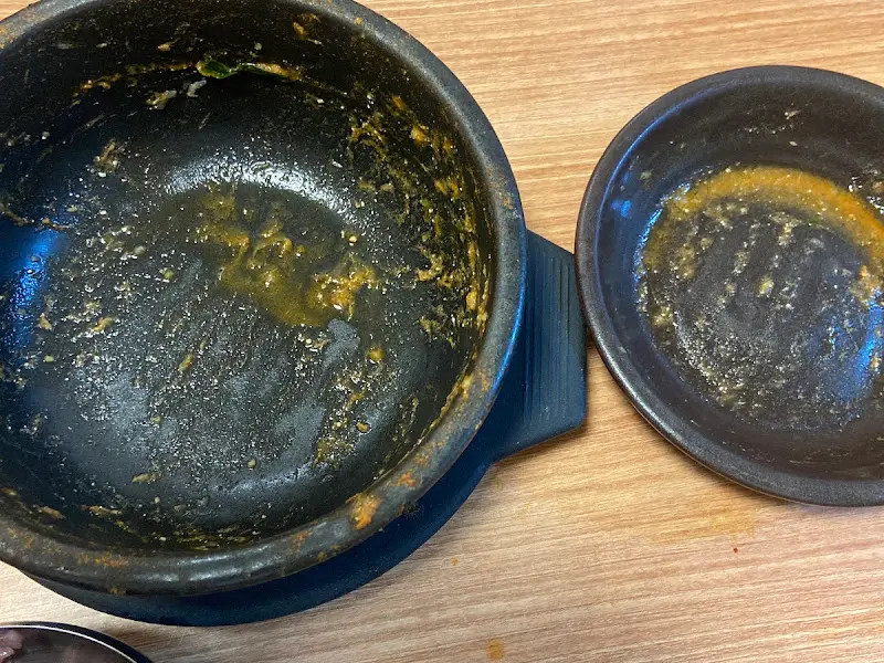 싹 비운 뚝배기