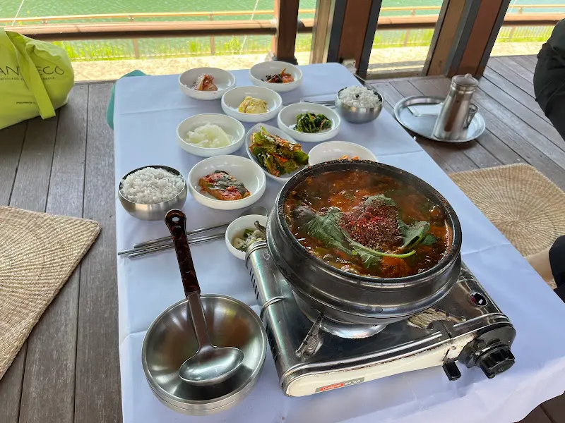 쏘가리탕 한 상 차림