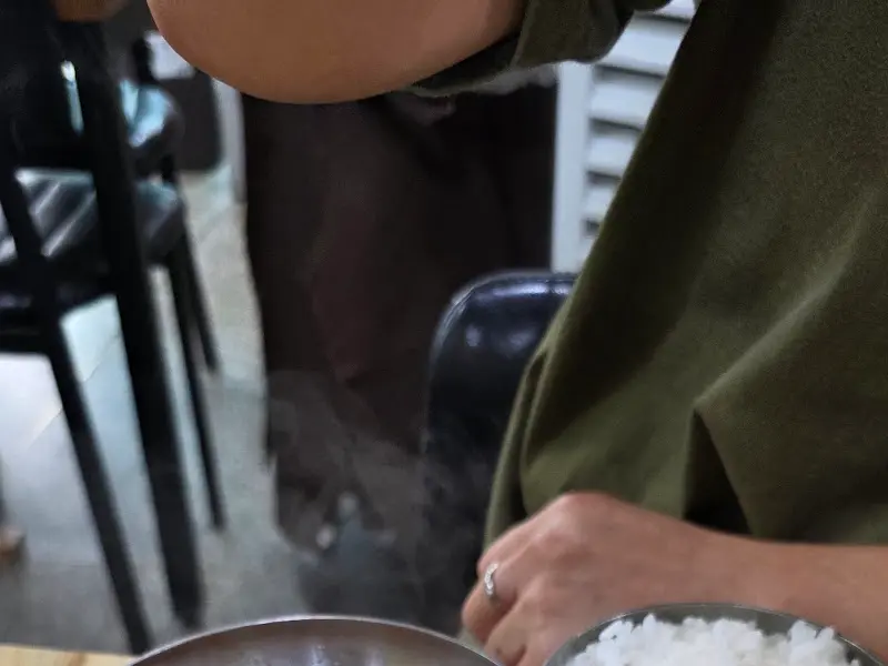 뜨끈한 밥 한 공기
