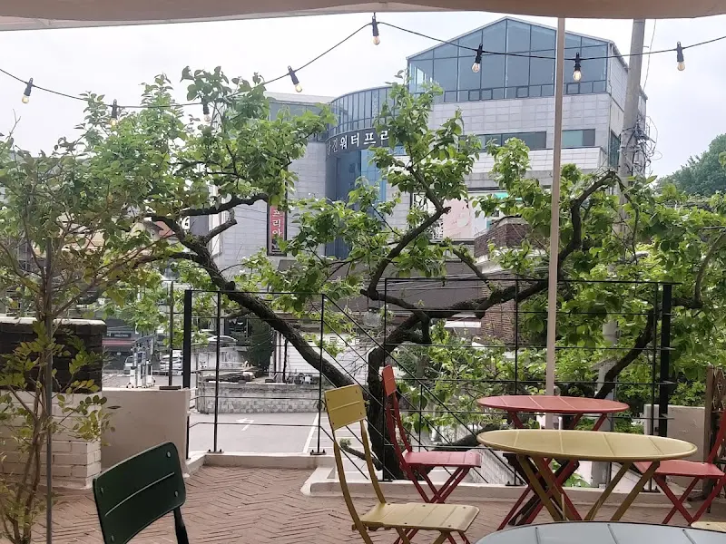 카페 야외 테라스