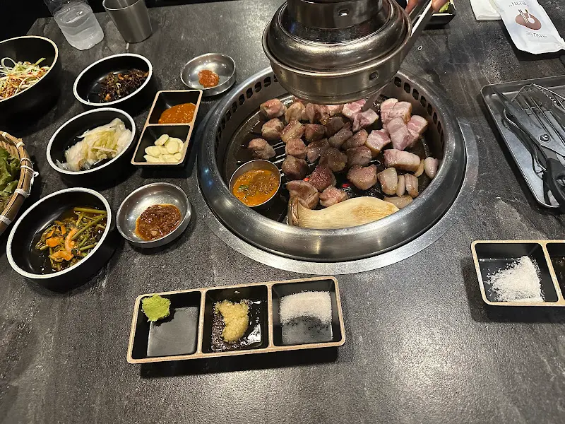 돌담 흑돼지 한상차림